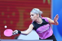 开云体育官网-罗马尼亚排球队再次夺冠，成功晋级决赛