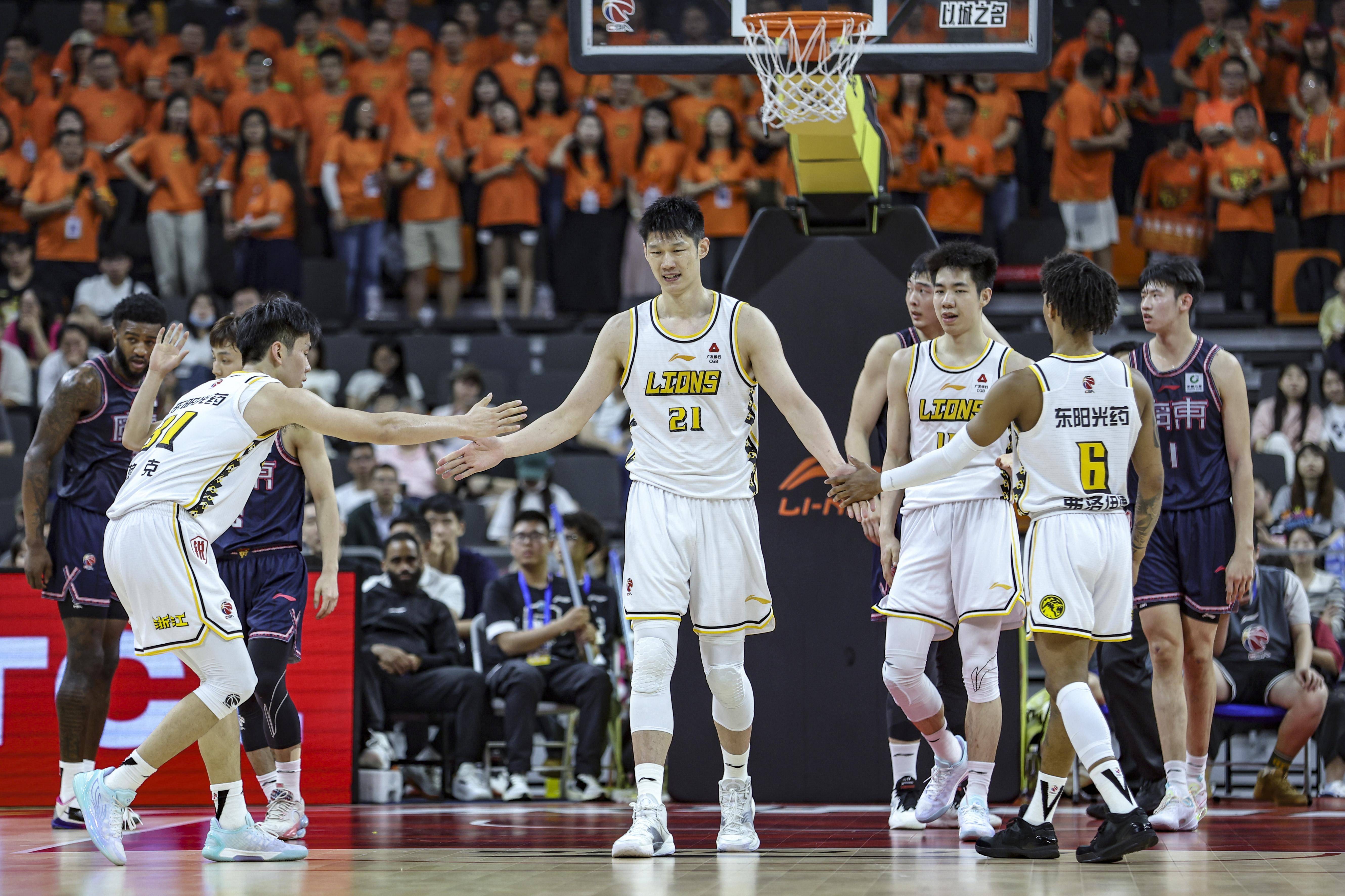 浙江男篮大比分击败辽宁，成功晋级！