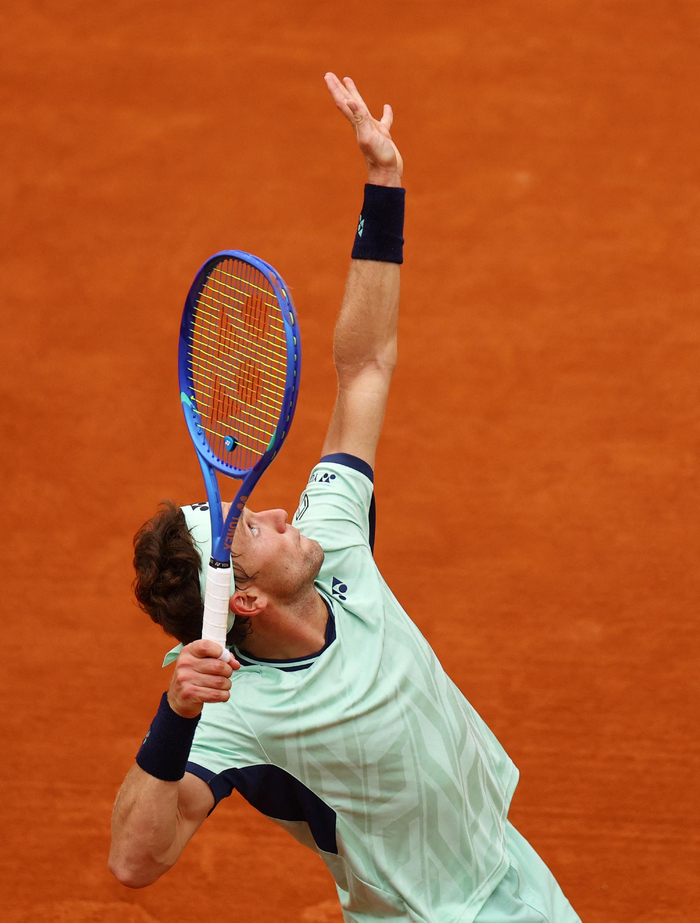 关于法国网球队碾压欧洲网球队，费德勒送出助攻的信息