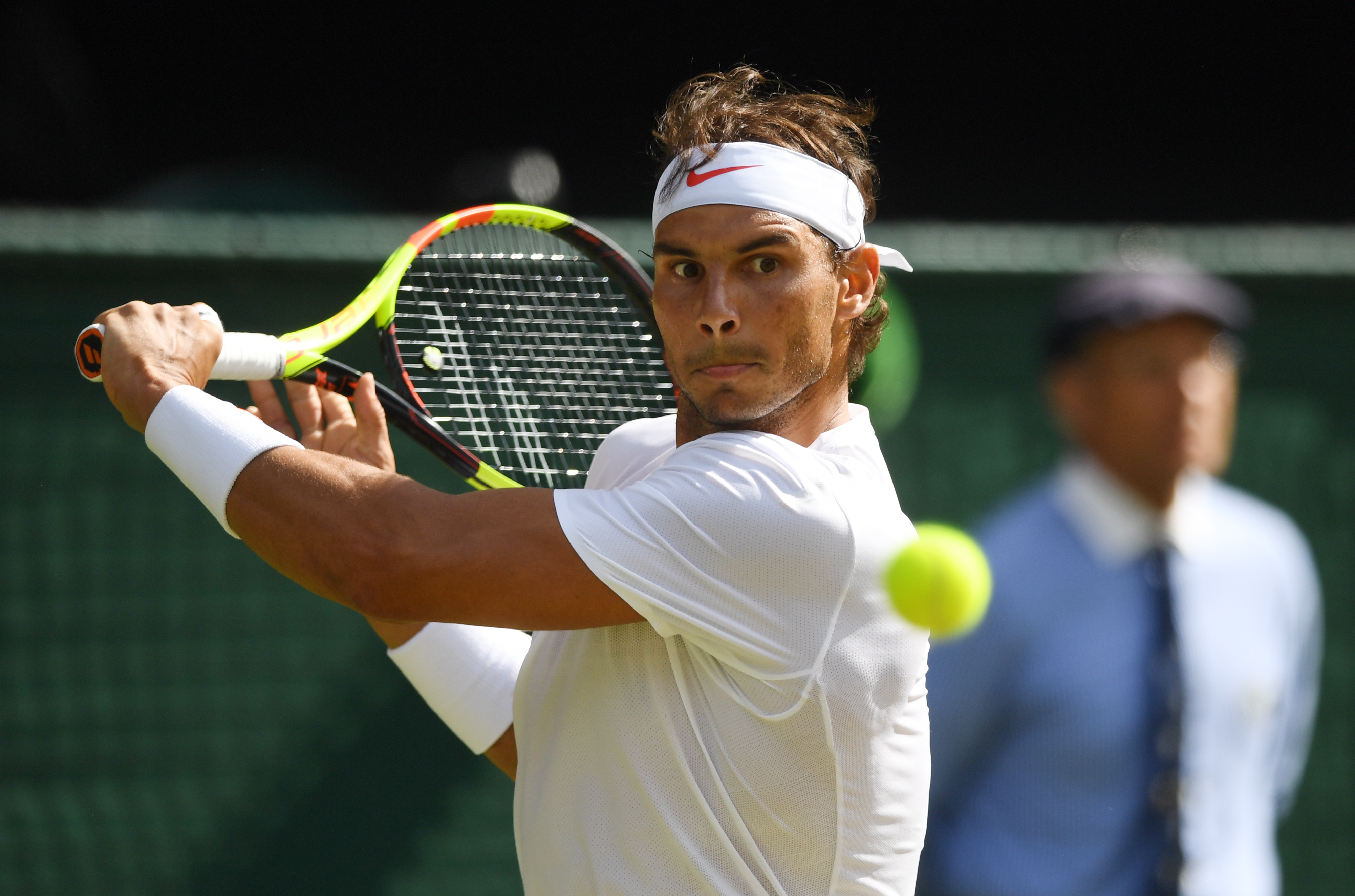 关于西班牙网球队血洗英国网球队，纳达尔绝境逆转的信息